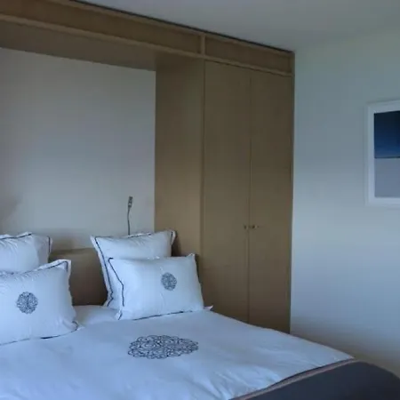 Five Bedrooms Prázdninový dům *